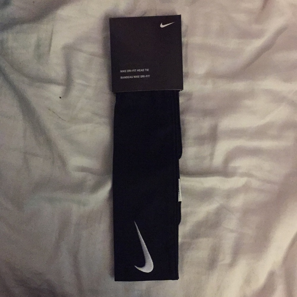 Black Nike Tie Headband